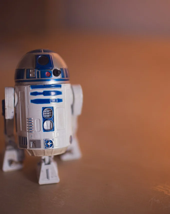 Фигурка R2-D2
